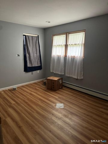 368 Webb Circle, Monroe, CT 06468