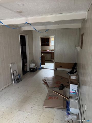 368 Webb Circle, Monroe, CT 06468