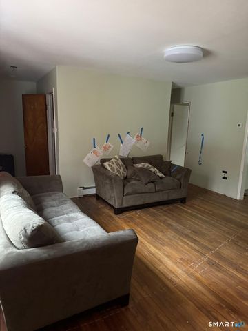 368 Webb Circle, Monroe, CT 06468