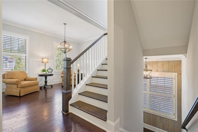 1025 Crossvine Road, Roswell, GA 30075