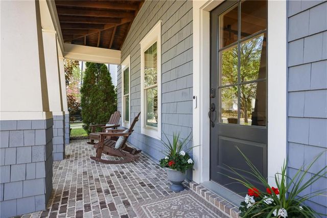 1025 Crossvine Road, Roswell, GA 30075