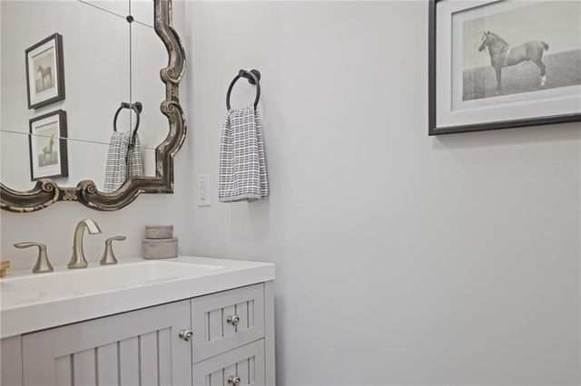 1025 Crossvine Road, Roswell, GA 30075