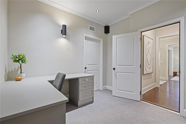 1025 Crossvine Road, Roswell, GA 30075