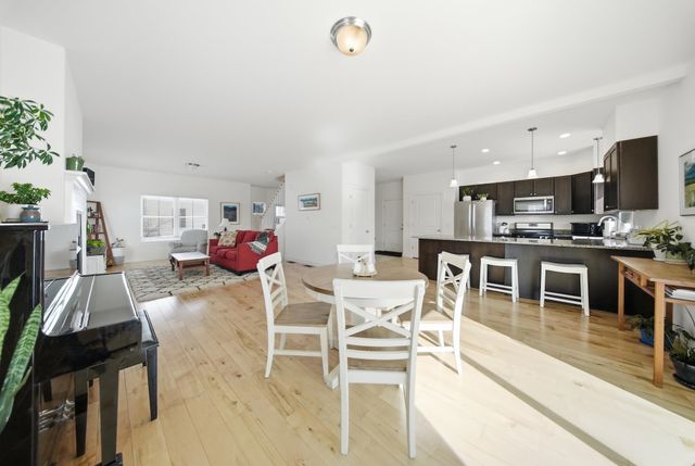 35 Fall Street, South Burlington, VT 05403