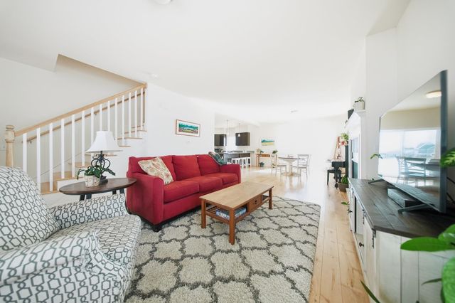 35 Fall Street, South Burlington, VT 05403