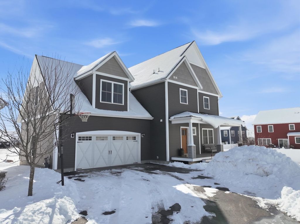 35 Fall Street, South Burlington, VT 05403