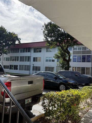 1400 NE 191st St 112, Miami, FL 33179