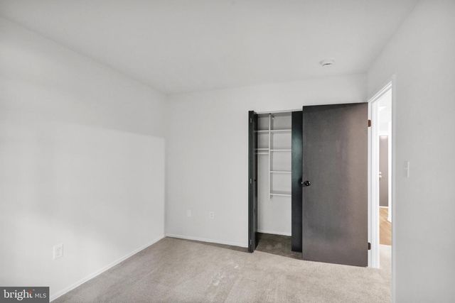 379 VALLEYBROOK DR, Lancaster, PA 17601