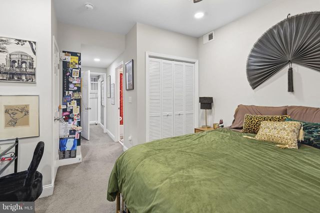 2702 MILES AVE, Baltimore, MD 21211