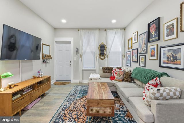 2702 MILES AVE, Baltimore, MD 21211