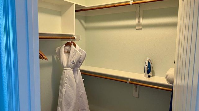 98 Island DR 33, Horseshoe Bay, TX 78657