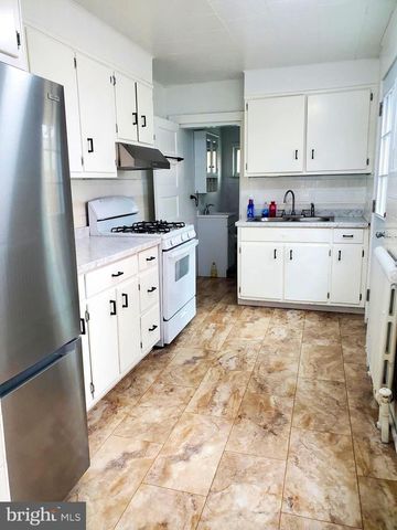 813 LOCUST ST, Reading, PA 19604