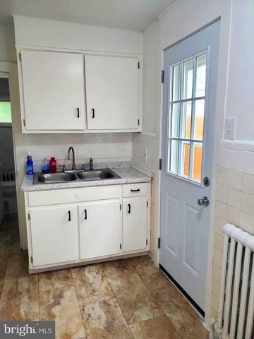 813 LOCUST ST, Reading, PA 19604