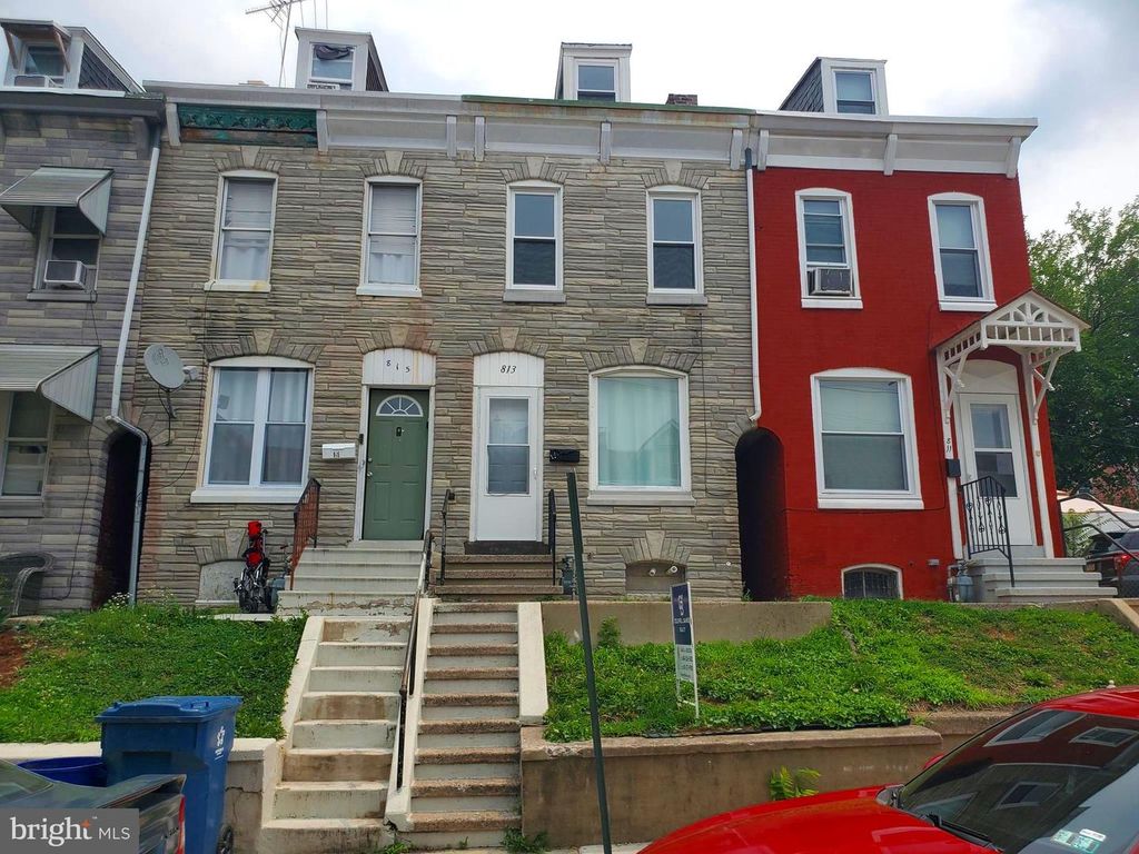 813 LOCUST ST, Reading, PA 19604