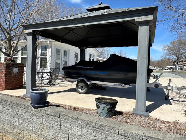 101 Dogwood Circle, New London, NC 28127