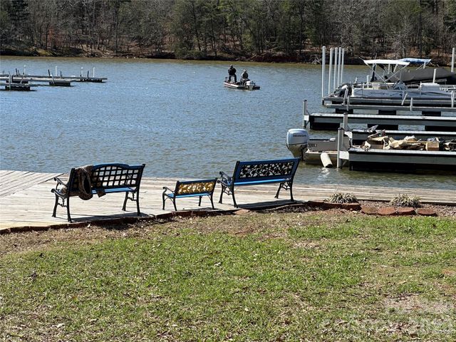 101 Dogwood Circle, New London, NC 28127