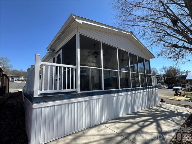 101 Dogwood Circle, New London, NC 28127