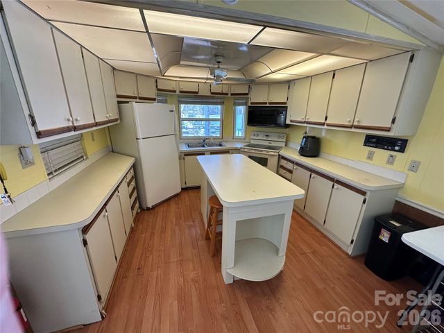 101 Dogwood Circle, New London, NC 28127