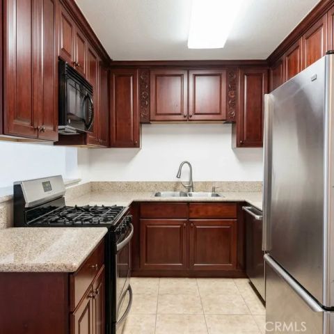 6550 Balboa, Van Nuys, CA 91406