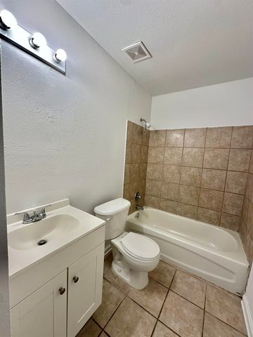 1436 BALBOA Drive, Tallahassee, FL 32305