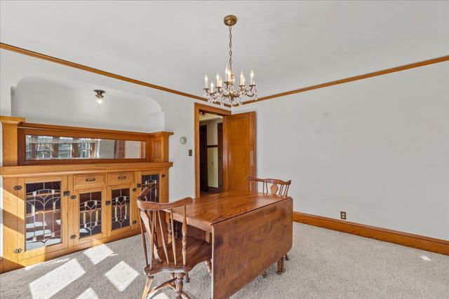 1627 S 56th STREET, West Allis, WI 53214
