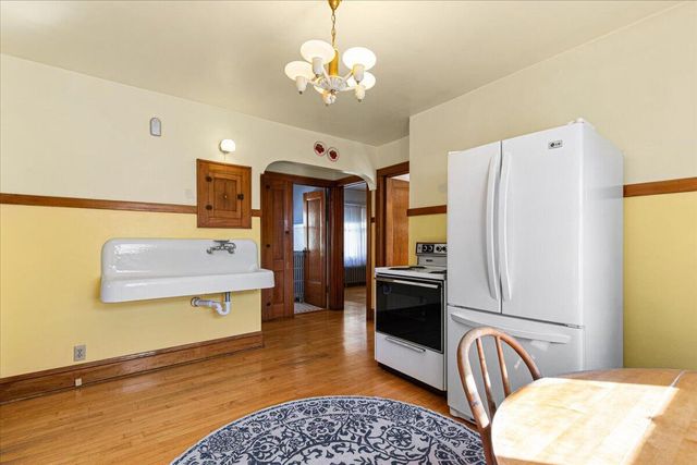 1627 S 56th STREET, West Allis, WI 53214
