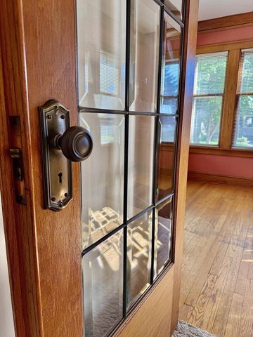 1627 S 56th STREET, West Allis, WI 53214