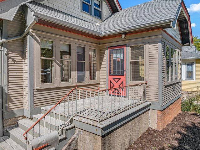 1627 S 56th STREET, West Allis, WI 53214