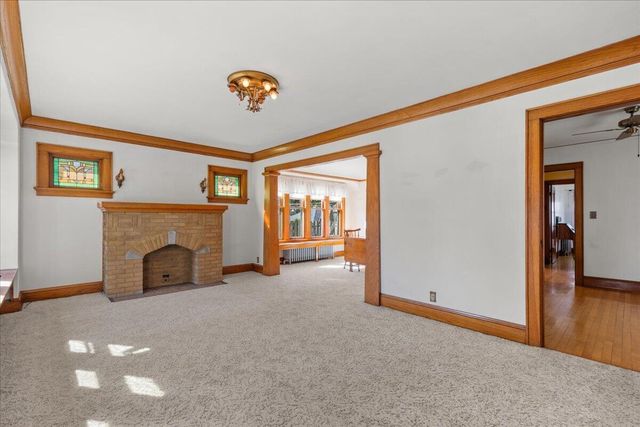 1627 S 56th STREET, West Allis, WI 53214