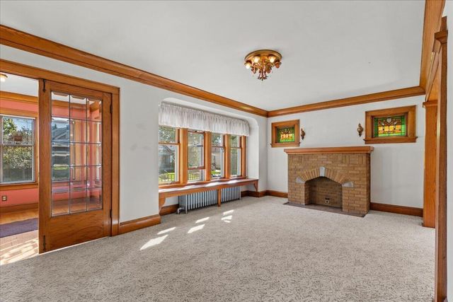 1627 S 56th STREET, West Allis, WI 53214