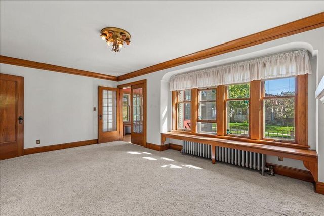 1627 S 56th STREET, West Allis, WI 53214