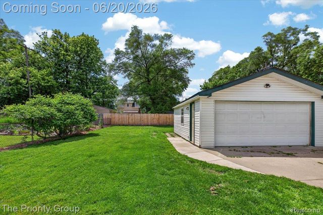 26791 Normandy Street, Roseville, MI 48066