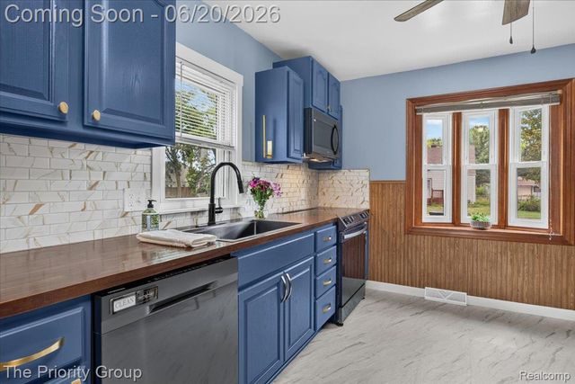 26791 Normandy Street, Roseville, MI 48066