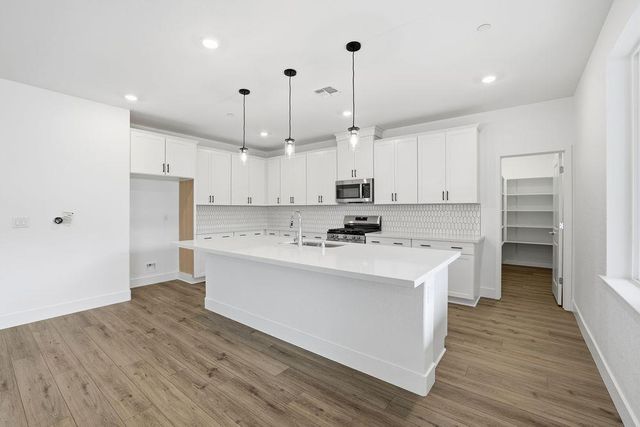 7772 Sikh Ct, Sacramento, CA 95829