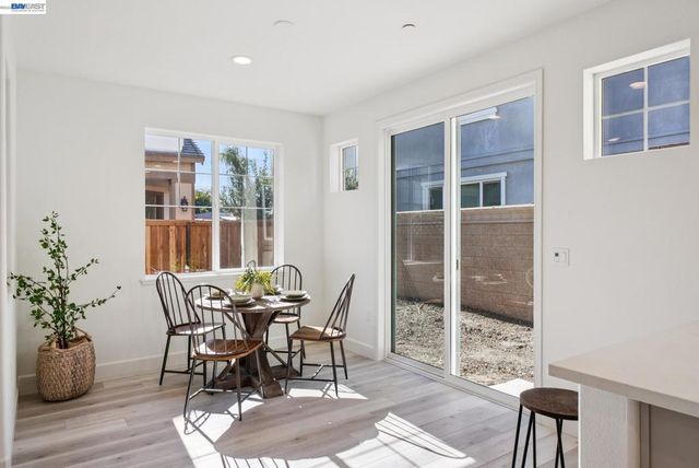 222 Mindy Way, Pittsburg, CA 94565