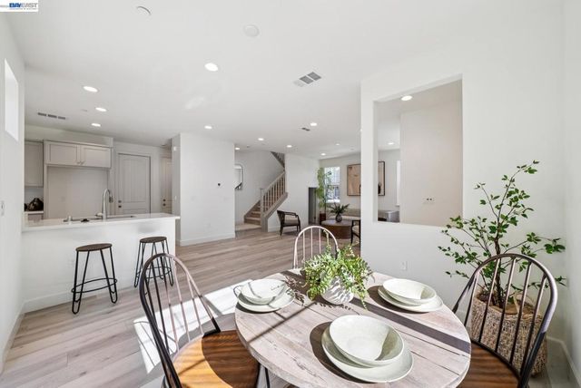 222 Mindy Way, Pittsburg, CA 94565