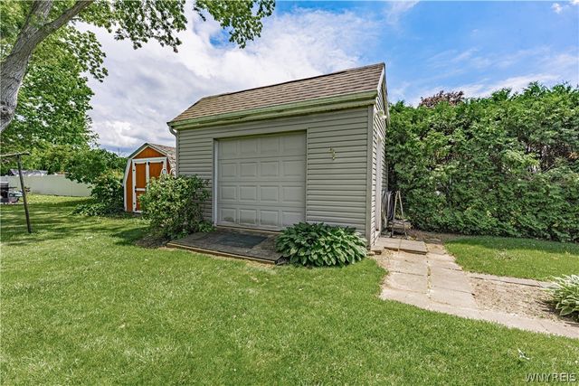 6140 Corwin Avenue, Newfane, NY 14108