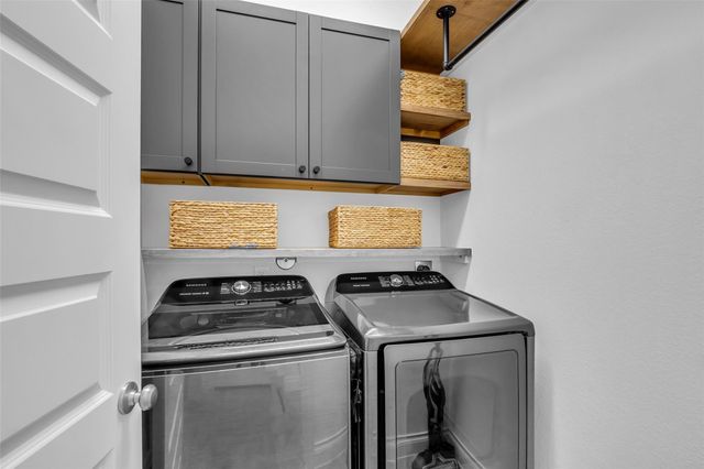 19422 Gray Mare Drive, Tomball, TX 77377