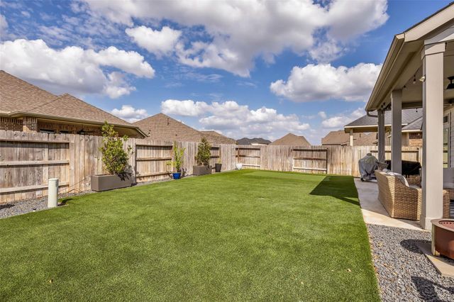 19422 Gray Mare Drive, Tomball, TX 77377