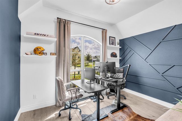 19422 Gray Mare Drive, Tomball, TX 77377