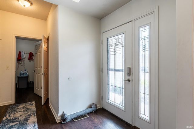 4337 Silver Birch Cove, New Haven, IN 47446