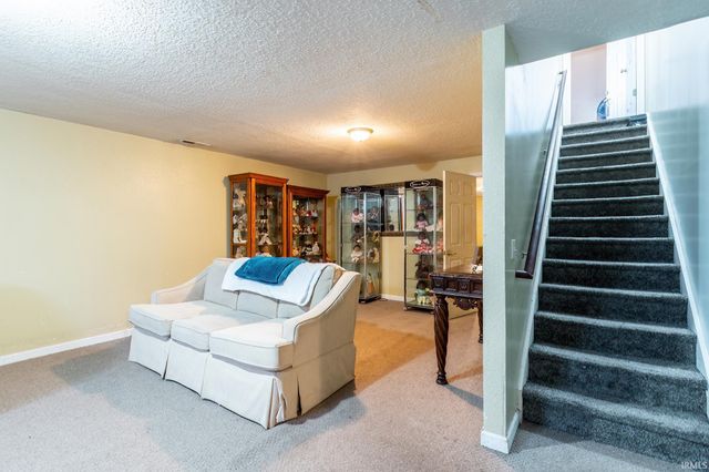 4337 Silver Birch Cove, New Haven, IN 47446