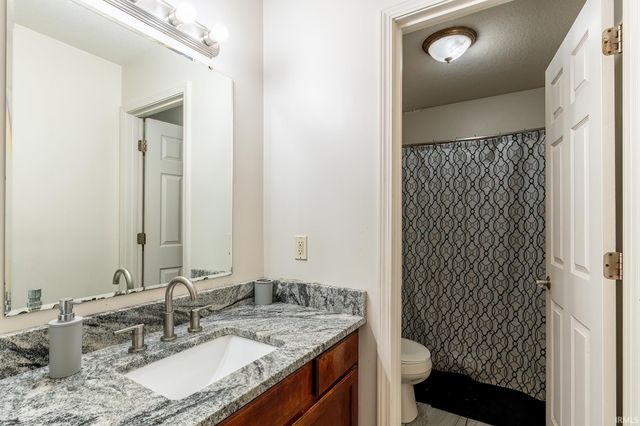 4337 Silver Birch Cove, New Haven, IN 47446