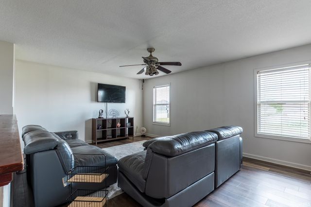 4337 Silver Birch Cove, New Haven, IN 47446