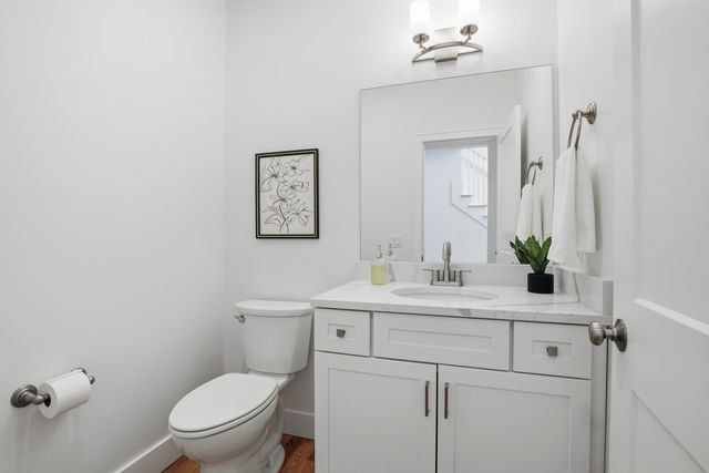 25 Carroll Street, Exeter, NH 03833