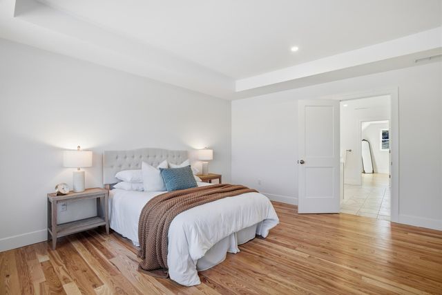 25 Carroll Street, Exeter, NH 03833