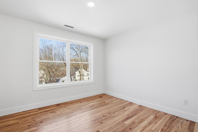 25 Carroll Street, Exeter, NH 03833