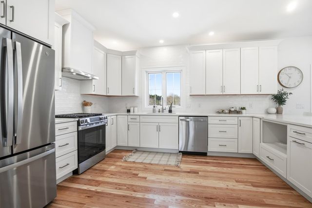 25 Carroll Street, Exeter, NH 03833