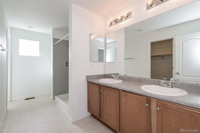 25605 E Maple Place, Aurora, CO 80018