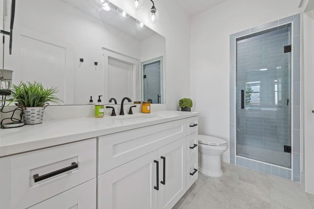 135 Bentwater Bay Drive, Montgomery, TX 77356
